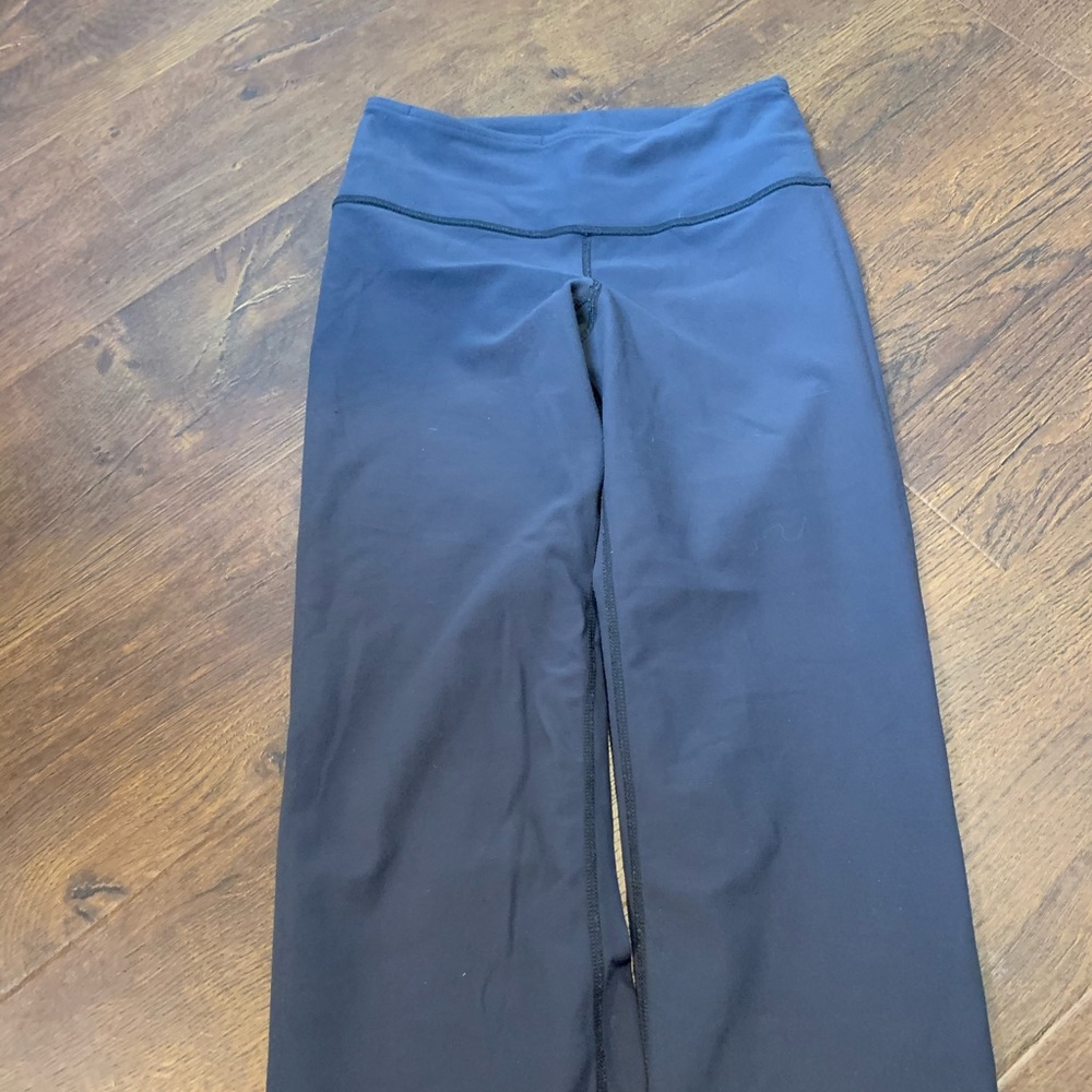 reversible cropped lululemon leggings